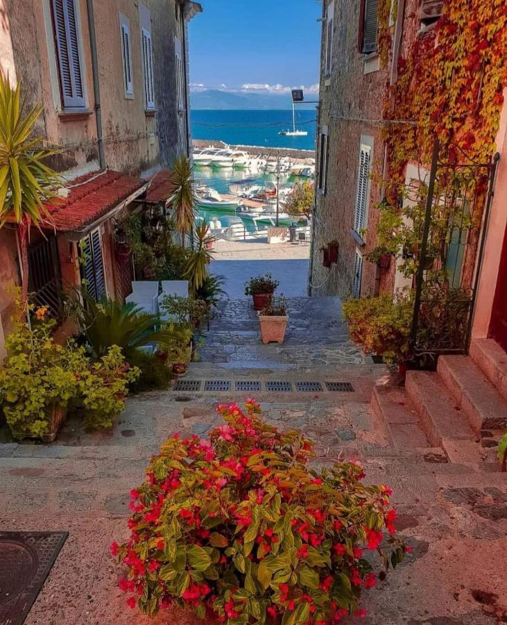 By The Sea In Scario Διαμέρισμα Εξωτερικό φωτογραφία