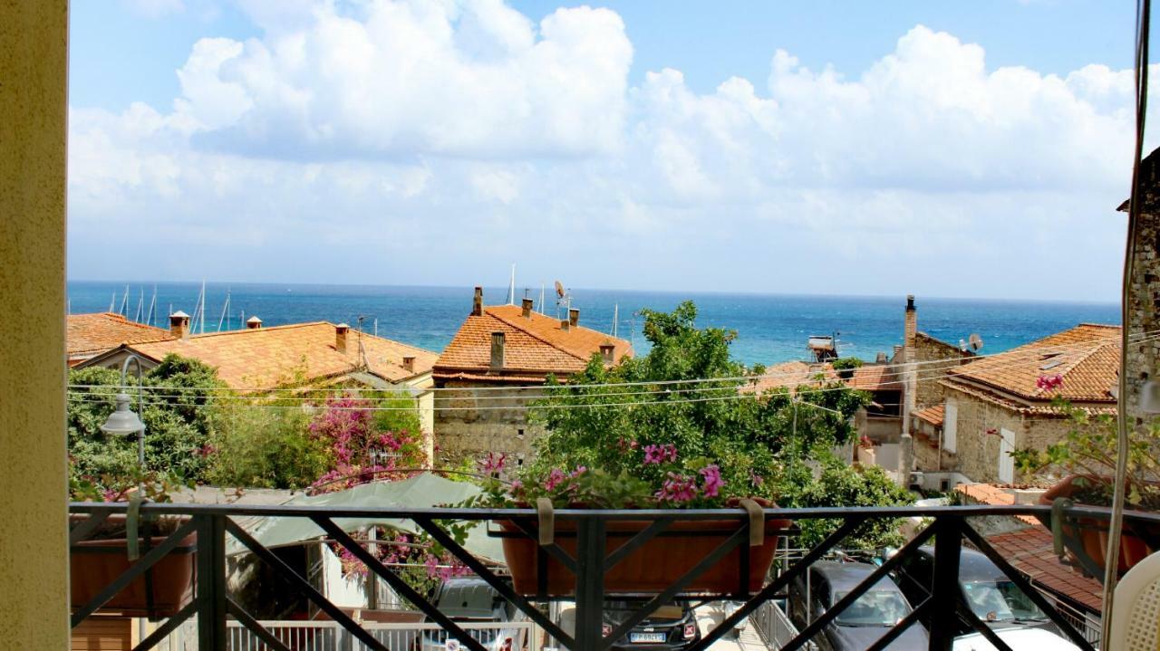 By The Sea In Scario Διαμέρισμα Εξωτερικό φωτογραφία